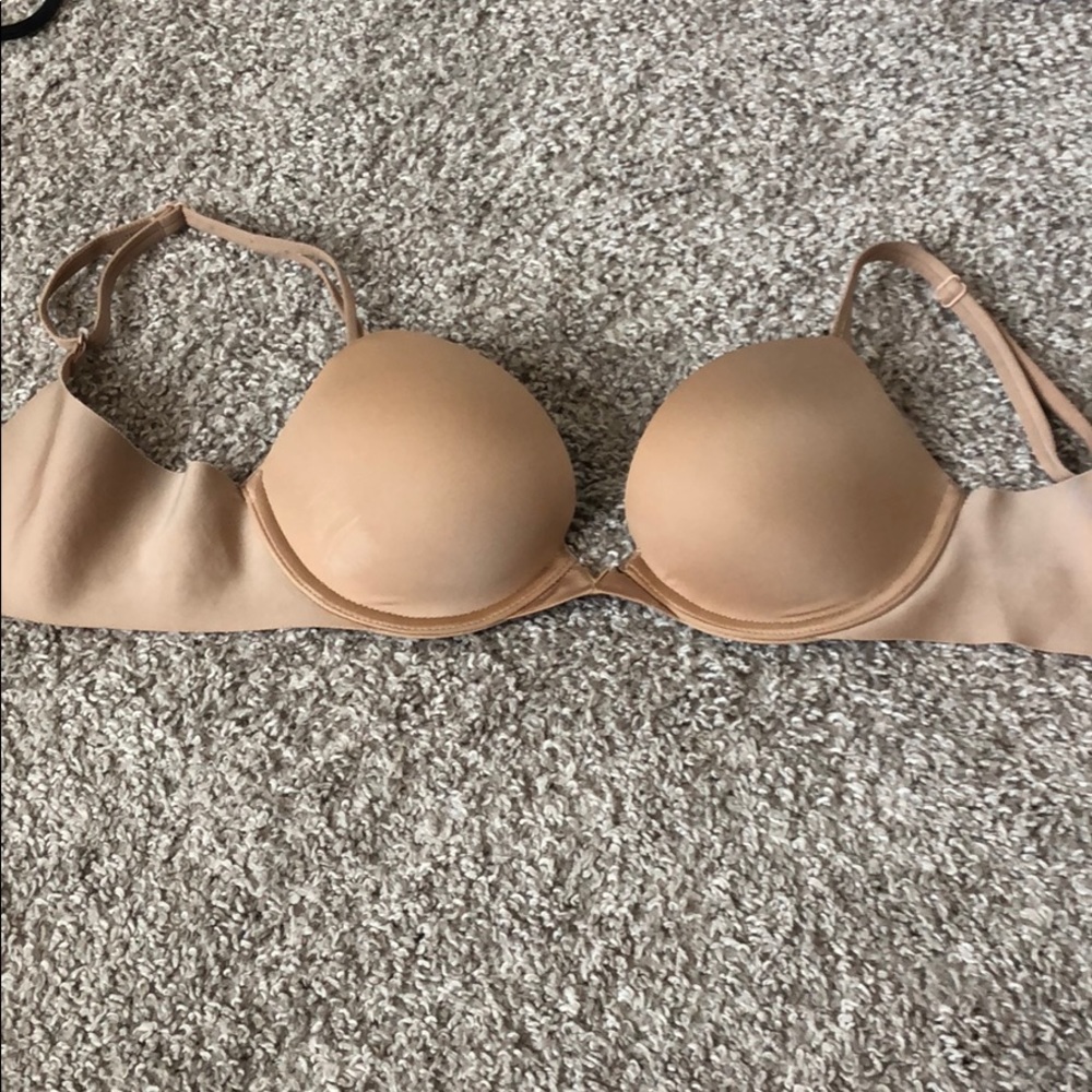 Victoria’s Secret nude bra size 32 B
